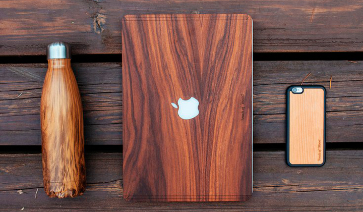 dale-un-toque-de-madera-a-tu-macbook-con-touch-of-wood-c