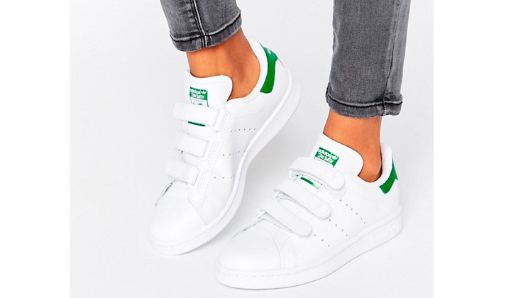 las-sneakers-blancas-la-nueva-joya-del-street-style-f