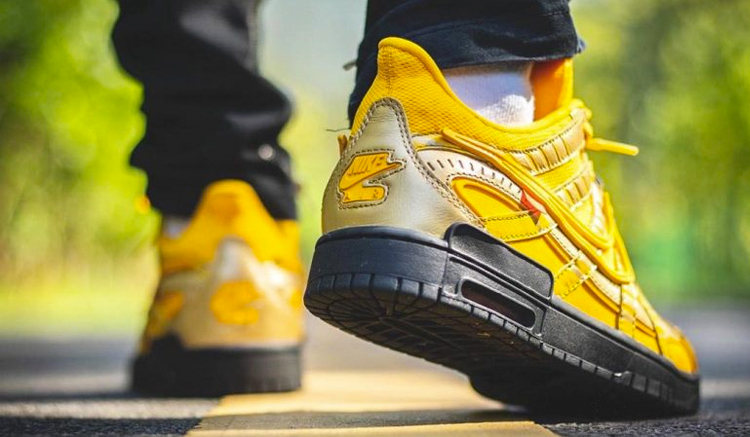 Off-White x Nike Rubber Dunk University Gold CU6015-700