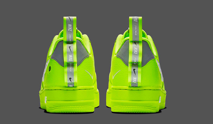 nike-air-force-1-utility-volt-AJ7747-700-heels