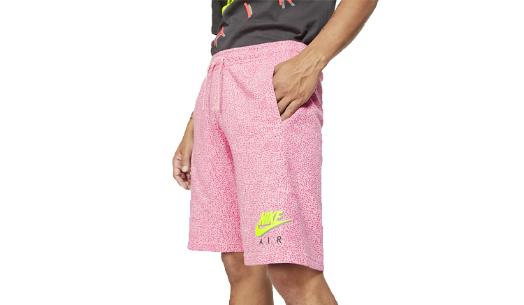 nike-sportswear-pantalon-corto-con-estampado-rosa