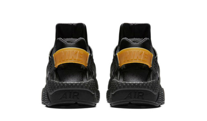 Nike Black Gold pack